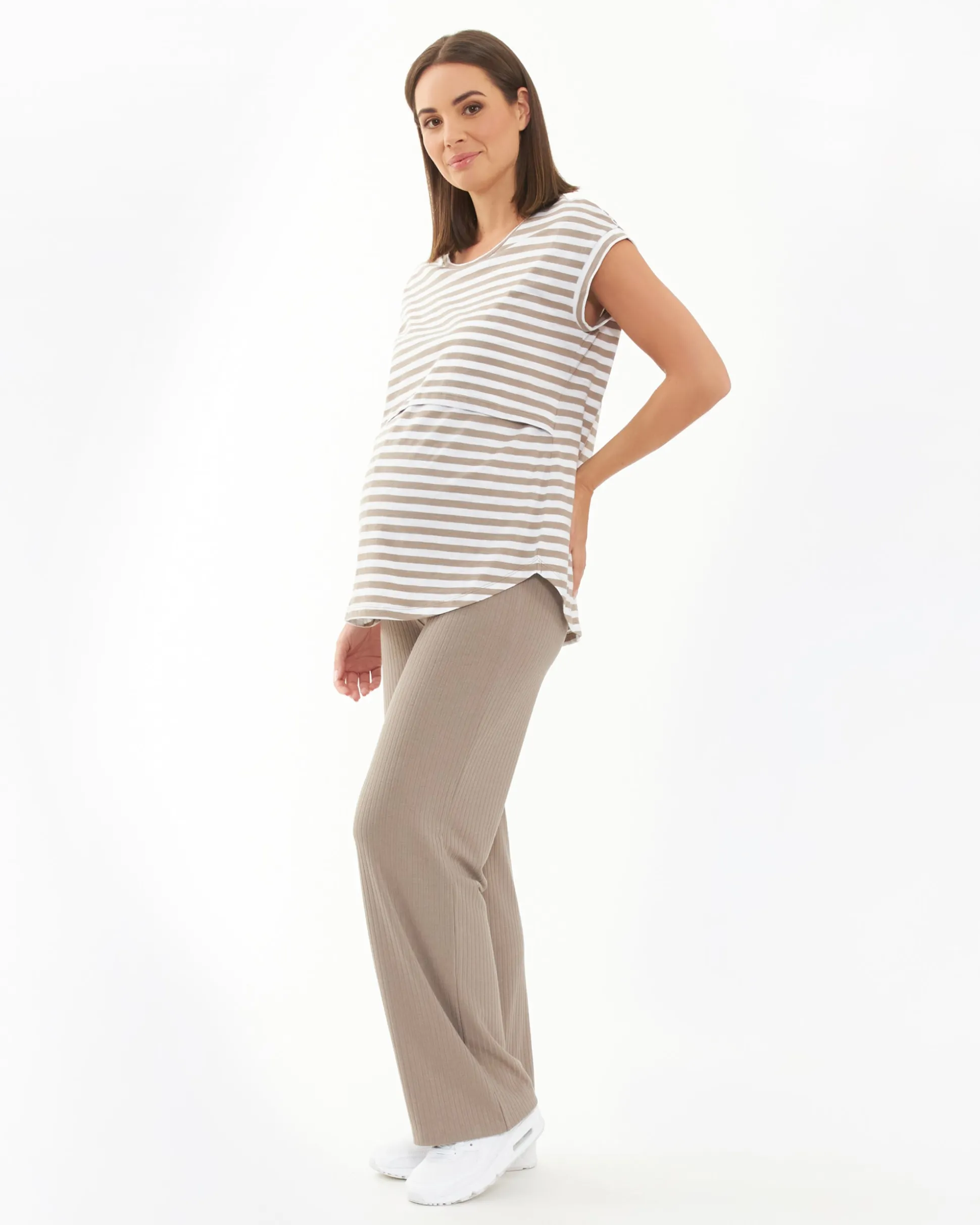 Lionel Nursing Tee Taupe / White
